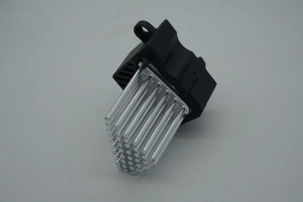 Электродвигатель вентилятора подачи теплого воздуха финальной стадии резистор