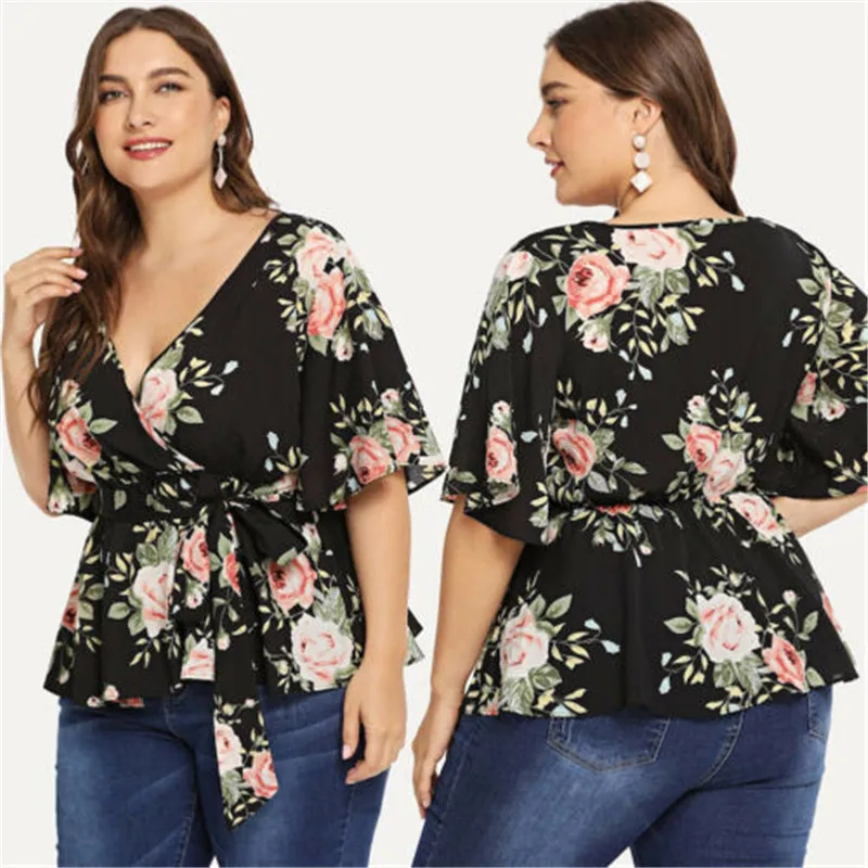 Блузка женская летняя с треугольным вырезом и бантом цветочным принтом коротким