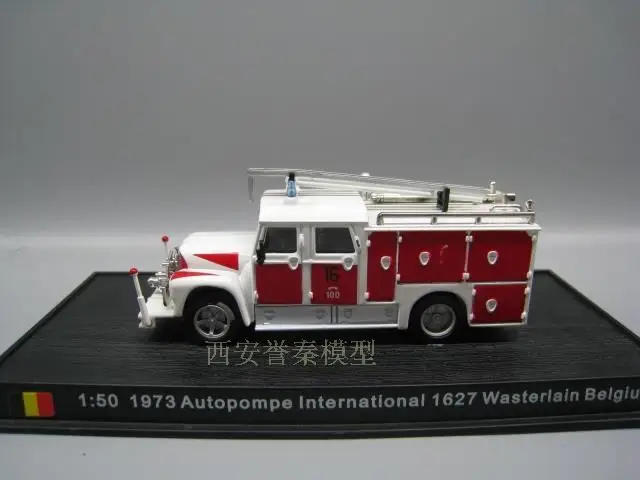 Отлитый под давлением металлический автомобиль для подарка/коллекции AMER 1/64 Scale
