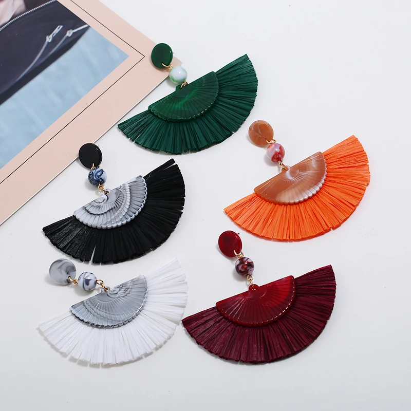 

Богемные этнические изысканные простые веерообразные Подвесные серьги, модные классические женские серьги с кисточками из лафитовой трав...