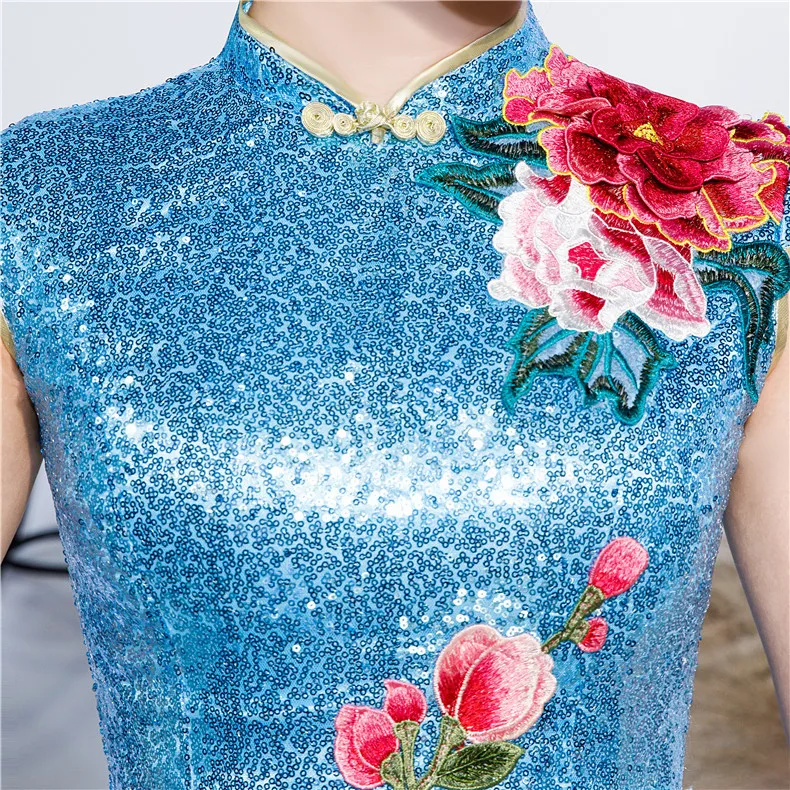 Светло голубое платье Ципао Восточное женское свадебное с коротким рукавом для