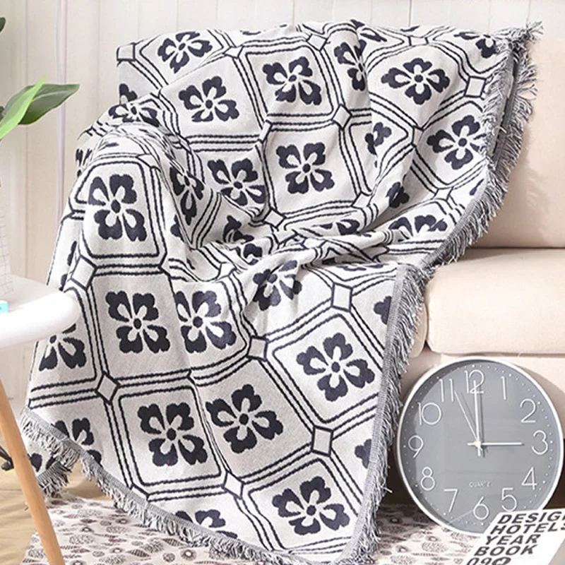 Poker Plum Throw Blanket Multifunction Sofa Covers Cobertor Tassel Dust Cover Air Conditioning Geometric Retro Blankets For Bed | Дом и сад