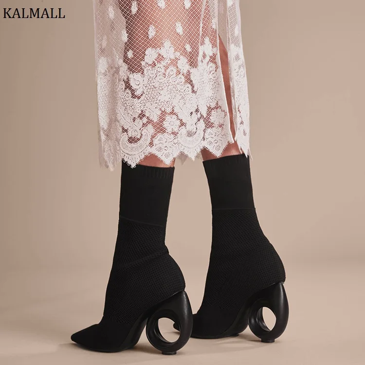 Женские Эластичные ботильоны KALMALL бежевые на необычном каблуке с острым носком в