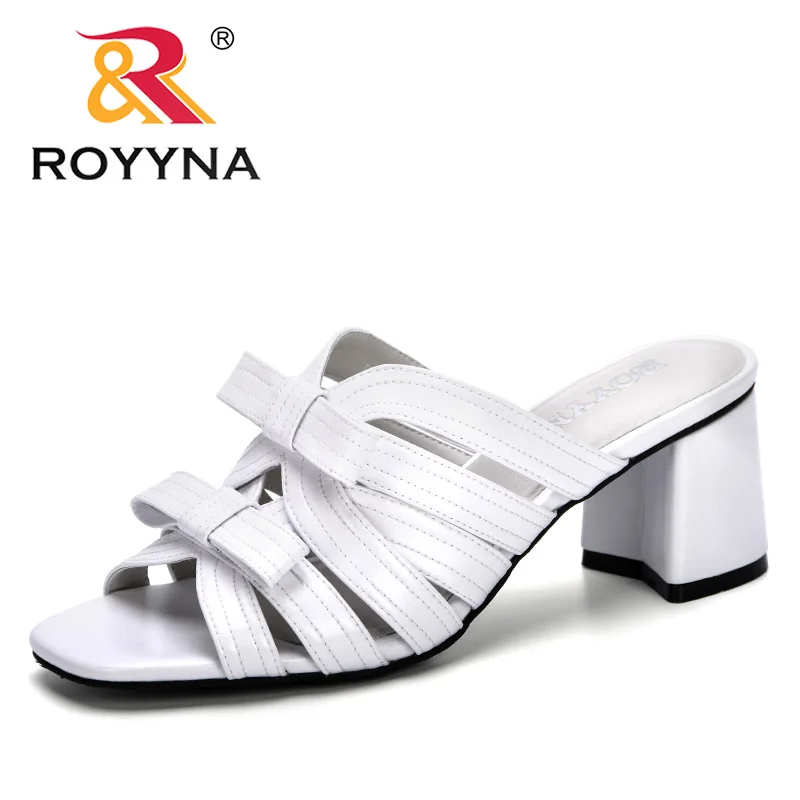 ROYYNA 2019 Новые популярные шлепанцы сандалии для женщин Летняя обувь элегантные на