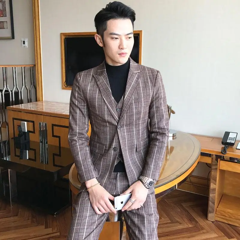 

2020 men four seasons striped suit cultivate one's morality checked dress wedding dress Fashionable young three-piece suit