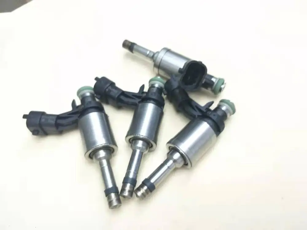 

4Pieces LR024998 0261500147 BB5E-9F593-BA Fuel Injector for FORD&LAND ROVER EDGE / ESCAPE /LR2 / DISCOVERY SPORT 2.0L L4