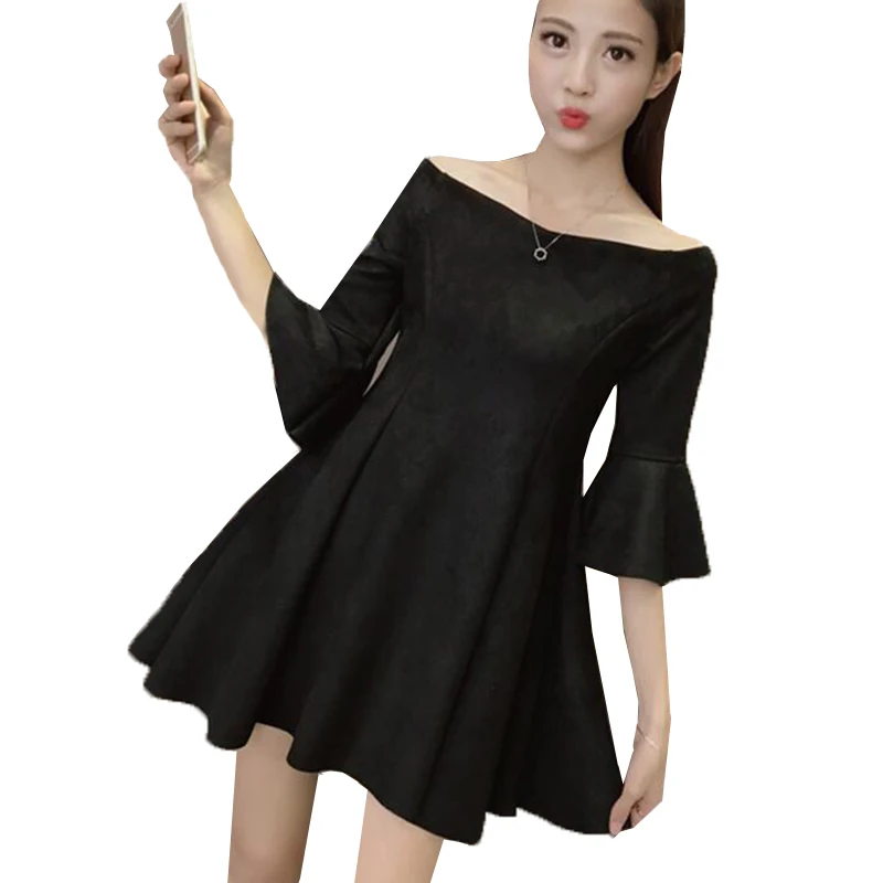 Женское платье из искусственной замши с открытыми плечами без бретелек