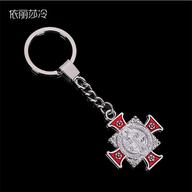 Брелок с крестом Иисуса в подарок брелок религиозным святым Бенедиктом для