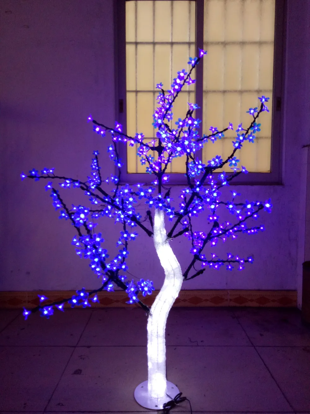 

1,5 м/5 футов СВЕТОДИОДНАЯ подсветка на Рождество, Новый Год, фотосессия на свадьбу, искусственное дерево с цветком вишни, синий цвет, для улицы, водонепроницаемый