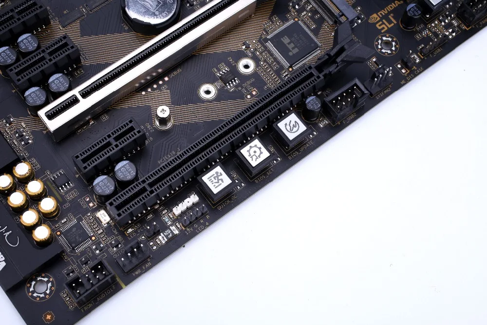 Материнская плата Clorful Gaming Socket1151 wifi HDMI DDR4 Z390