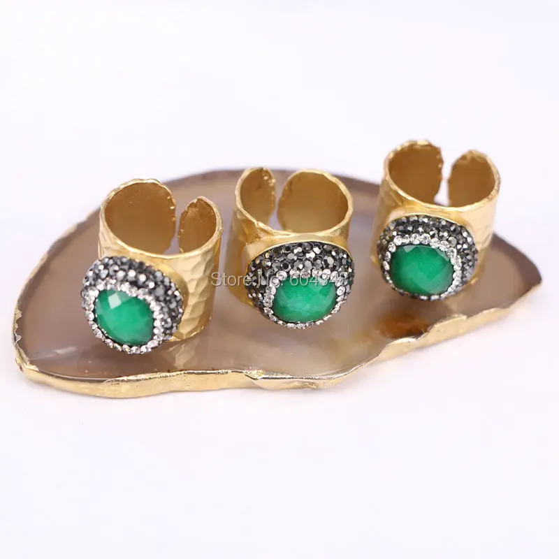 Кольца из натурального зелёного малазийского камня кольца латунного золотого