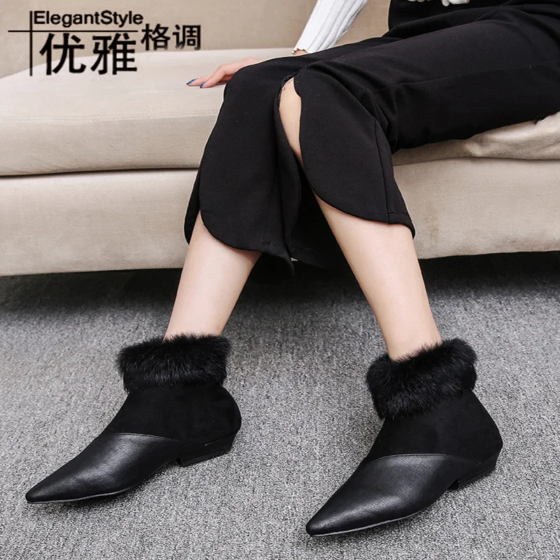 Женские ботинки зимние из искусственного кроличьего меха на низком каблуке с