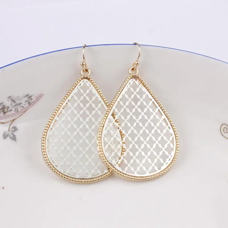 

ZWPON 2020 Chunky Gold Filigree Teardrop Earrings for Women Fashion Two Tone Zinc Alloy Cutout Water Drop Earrings Wholesale