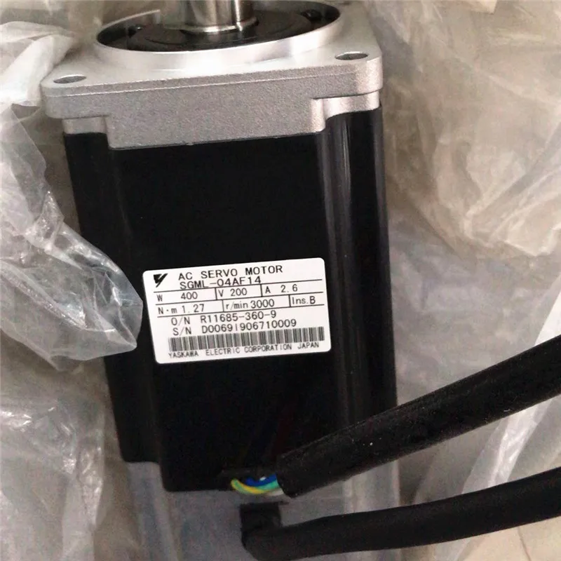 

AC SERVO MOTOR SGML-04AF14 Used Tested Working