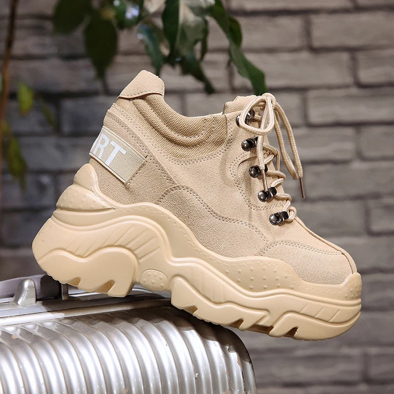 Женские кроссовки на платформе черные вулканизированной подошве высоком