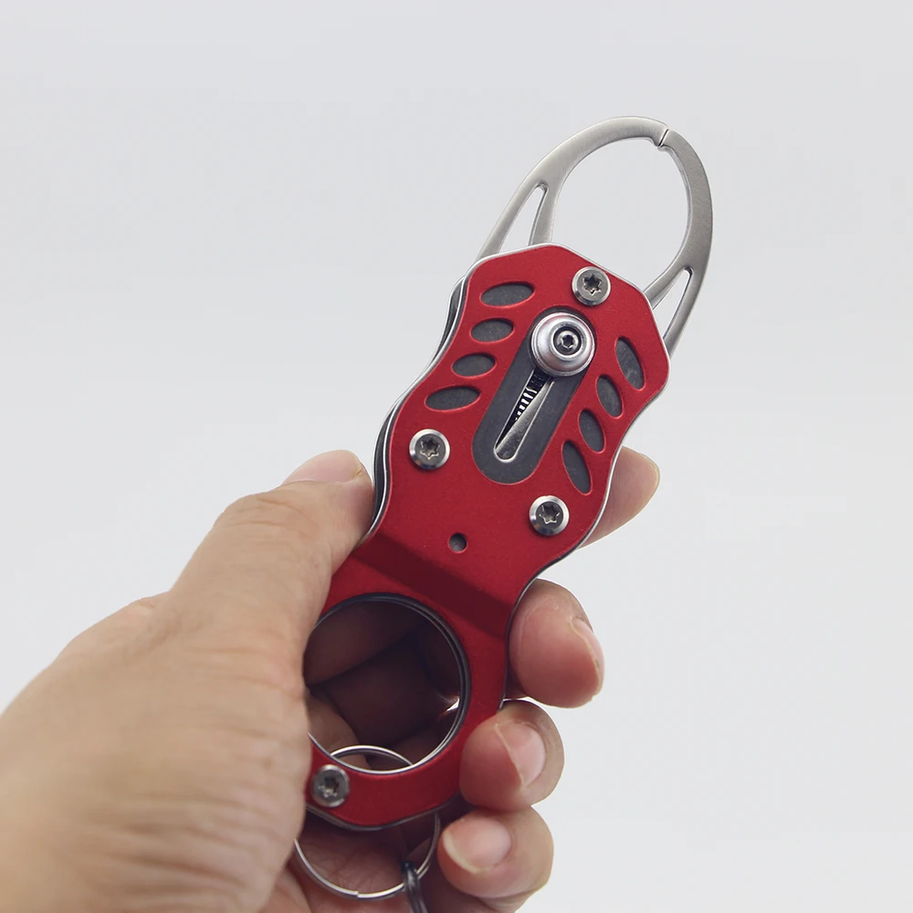 

Fish Grip Outdoor Portable Lock Pesca Fishing Tackle tools Fish Lip Clip Folding Gripper Ultra light weight with Retention Rope