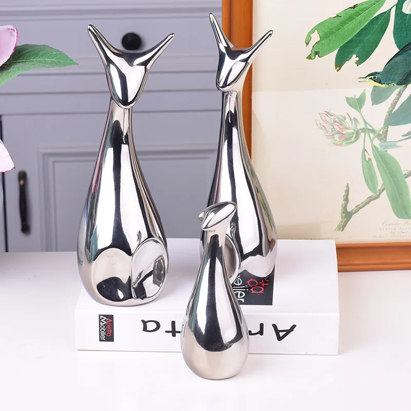 

Modern Simple Gold and Silver Living Room Home Decoration Arrangements Creative TV Wine Cabinet Ceramic Crafts Artwork