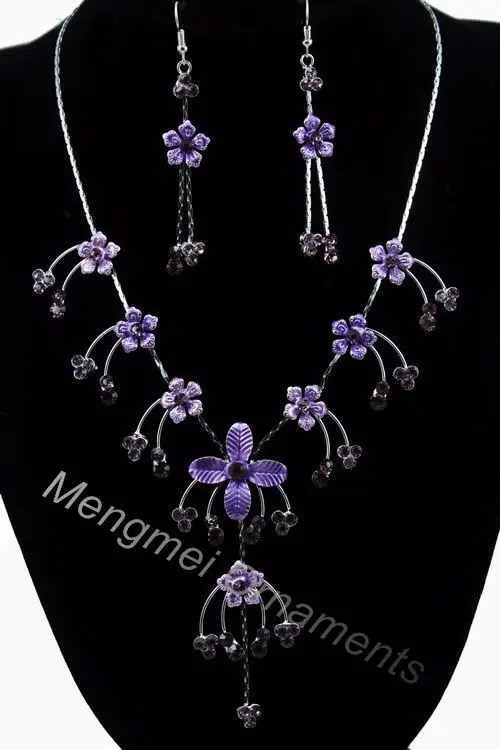 Ожерелье/серьги из эмалированного серебра с цветком и четырьмя лепестками в виде