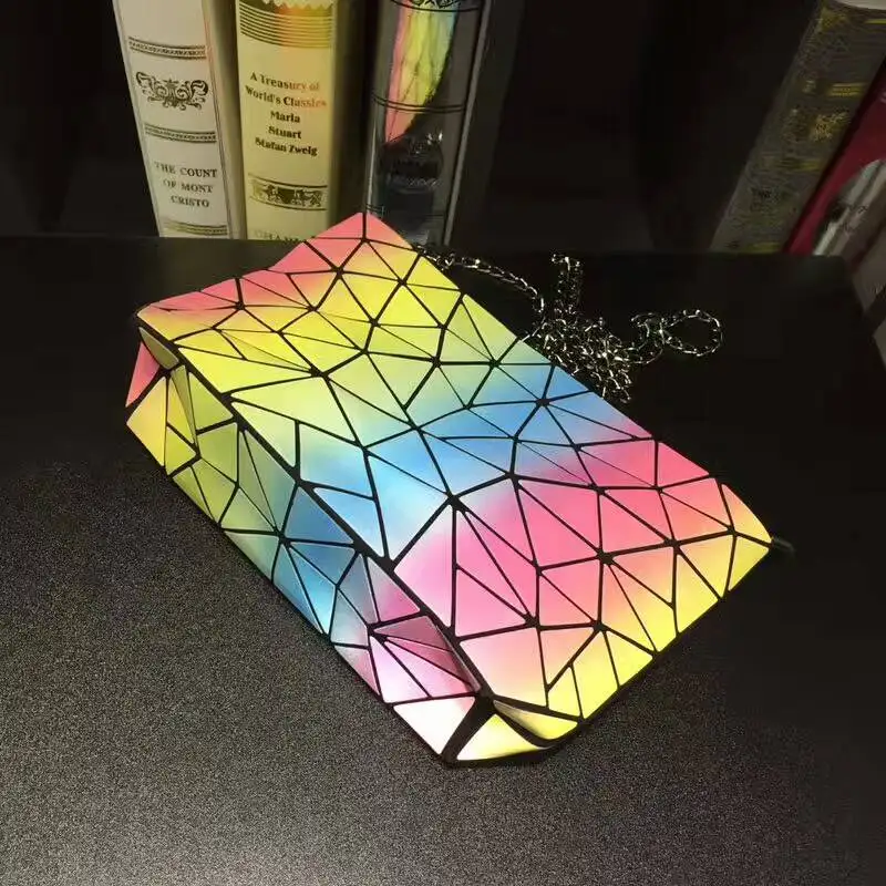 В 2017 году новинка цвета радуги одного плеча мешок складной и Геометрическая