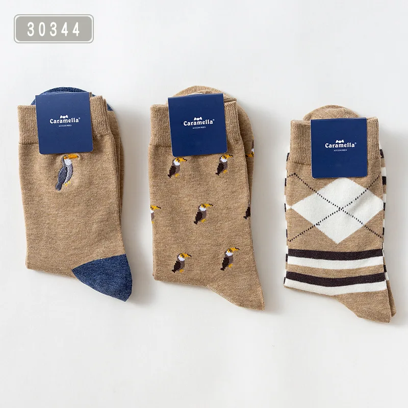 3034411001 3 Pairs/Lot Caramella Men's Socks Cotton Crew Socks Mid-Calf Length Jacquard Embroidery Animal Pattern - Цвет: 3034411001