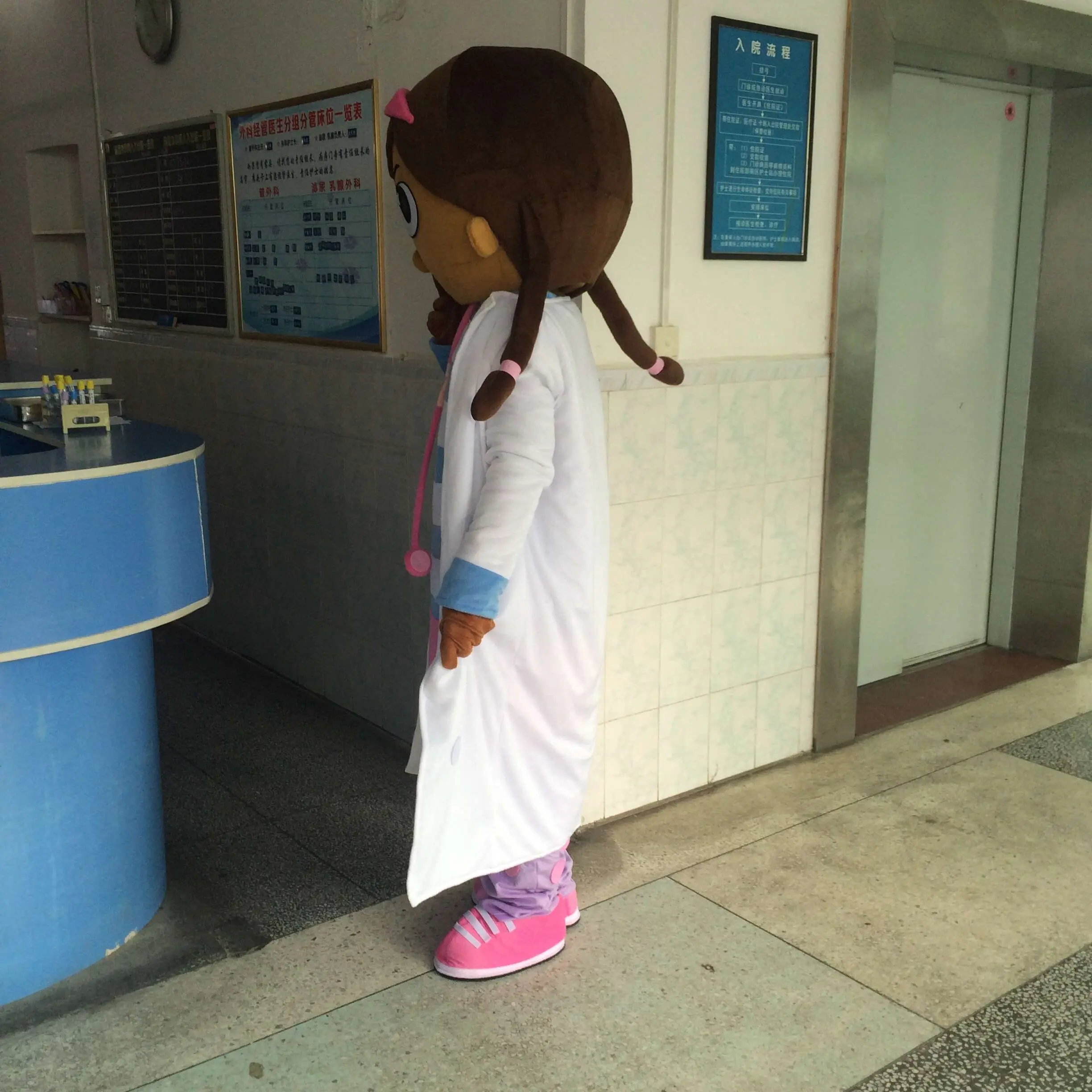 Doc костюм талисман McStuffins вечерние костюмы Необычные платья Костюм Бесплатная