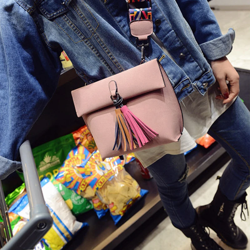 Новинка 2021 женская сумка мессенджер сумки через плечо с кисточками для девочек