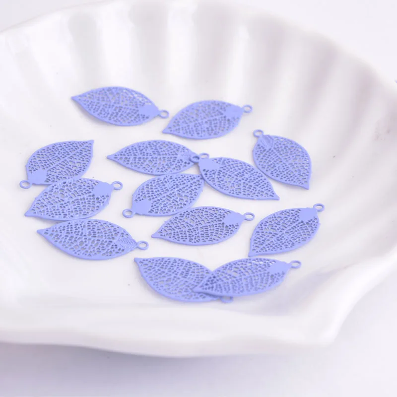 100 шт. AC3846 латунные маленькие листья очаровательные филигранные Листья Браслет