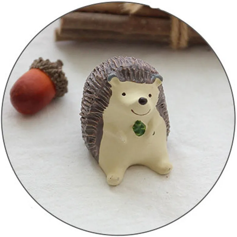 

Creative Mini Cute All Kinds of Small Animal Shape Ornaments Home Resin Crafts Display Festive Holiday Atmosphere Decorations
