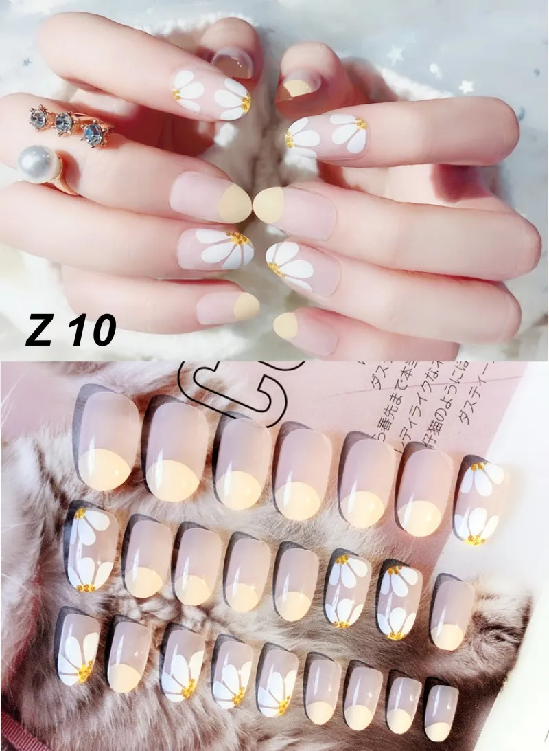 24 Pcs/Set False Nails Full Cover Artificial Fake Nails Press On Tips Painted Design Stickers Short Art Tips with Color Cute Red - Цвет: Z 10