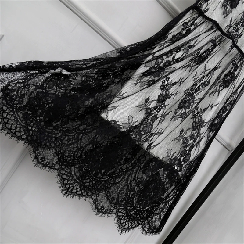 Женское кружевное платье на бретелях-спагетти повседневное привлекательное