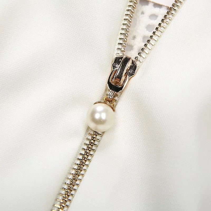 Женский блейзер короткий на молнии с треугольным вырезом | Женская одежда