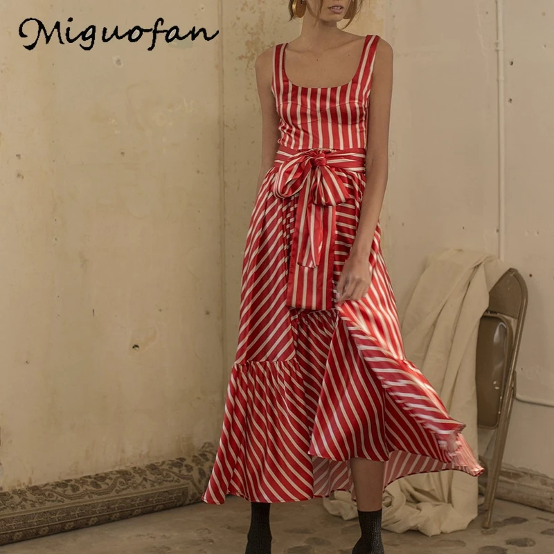 Женское платье Miguofan длинное на тонких бретельках в полоску с вырезом лодочкой и