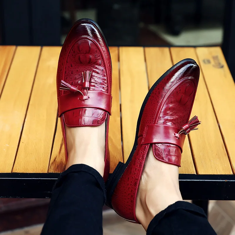 Роскошные брендовые Мужские модельные туфли с острым носком знаменитая