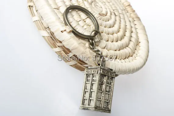 Оптовая продажа-Доктор Кто Вдохновленный TARDIS Брелок полиция box брелок | Украшения