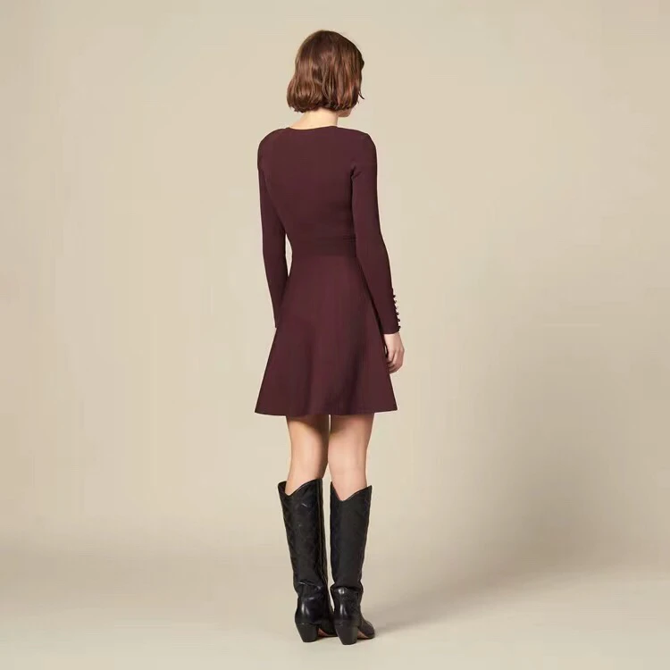 autumn and winter new V neck short-sleeved pearl buckle women Claret knitted dress
