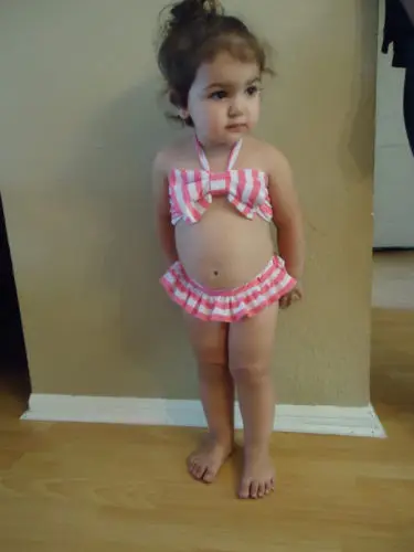 Милый Танкини для маленьких девочек комплект бикини с галстуком бабочкой