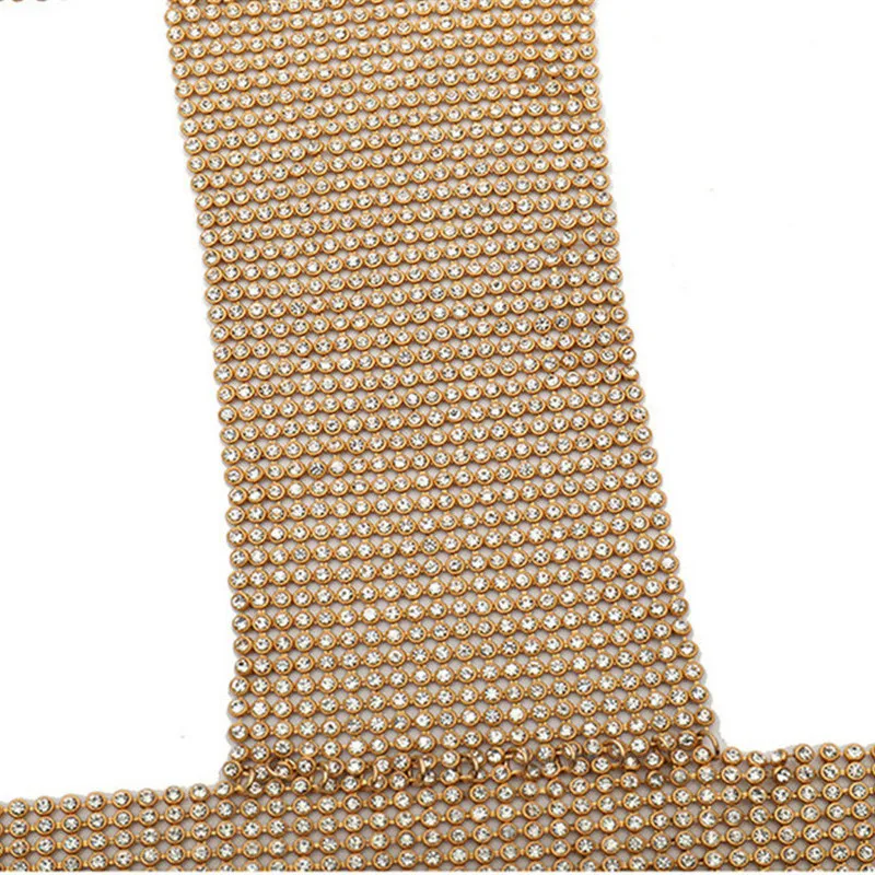 Женский укороченный топ на бретельках с низким вырезом открытой спиной