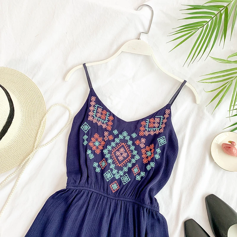 Морской курорт Национальный Ветер Тотем Вышивка v образным вырезом Холтер ремень