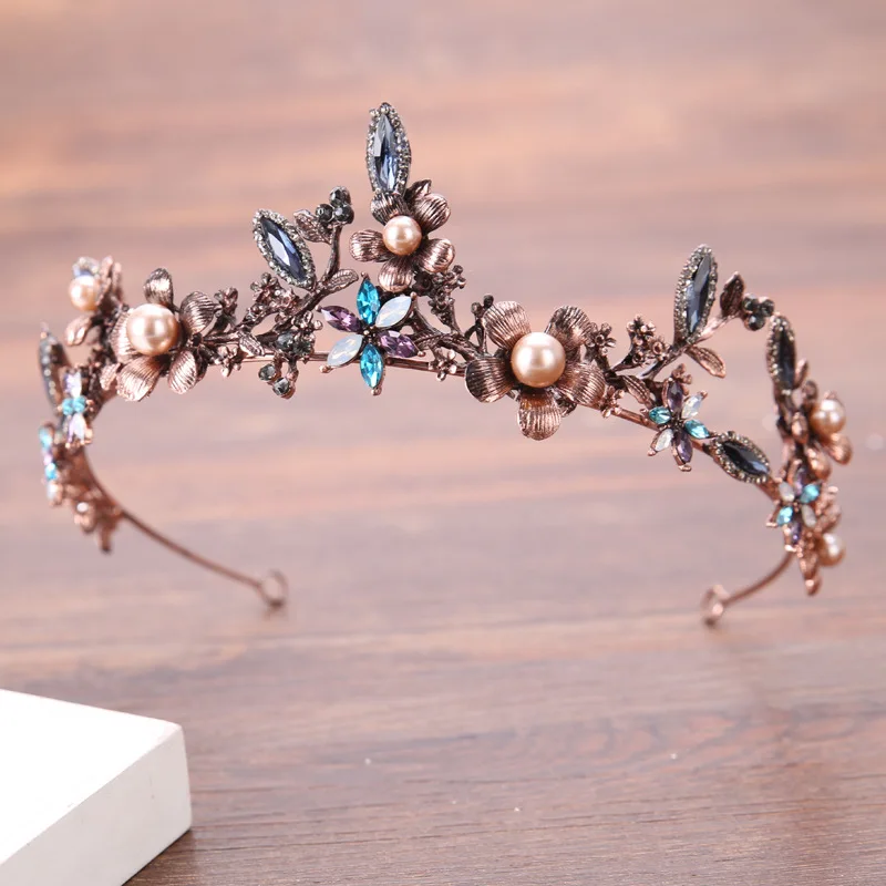 

Vintage Gold Flowers Wedding Tiaras Bridal Hairwear Wedding Dress Accessories
