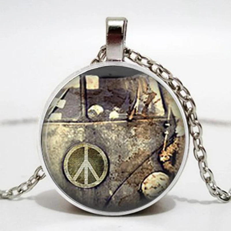 Fashion Retro Hippie Peace Sign Fan Bus Camper Necklace Charm Men and Women Decorative Glass Pendant Gift Toy Souvenir |