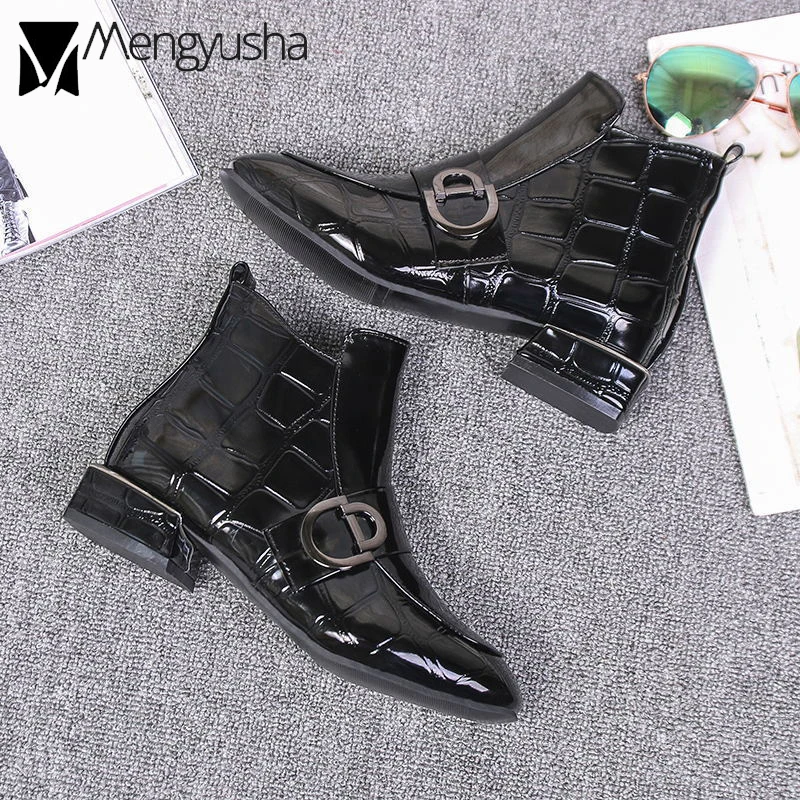 Ботинки martin из лакированной кожи с узором крокодиловая кожа ботильоны на низком