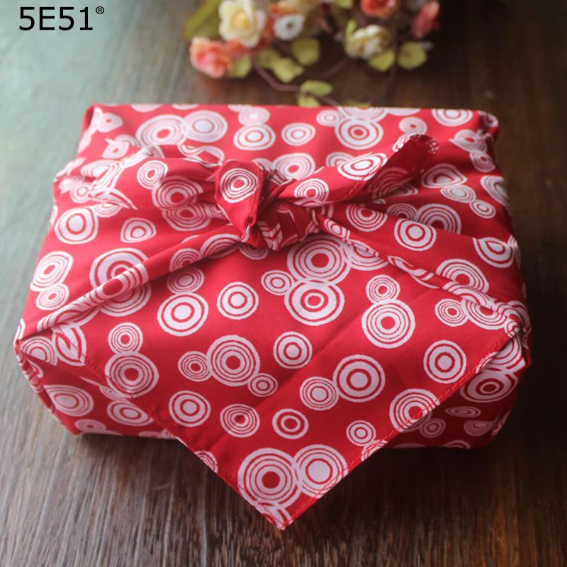 Большой платок furoshiki в японском стиле из хлопка 100%/с красным и синим принтом 52