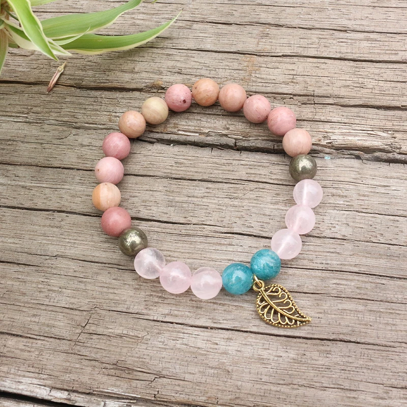 Бусины из натурального камня 8 мм апатит розовый кварц пирит листья