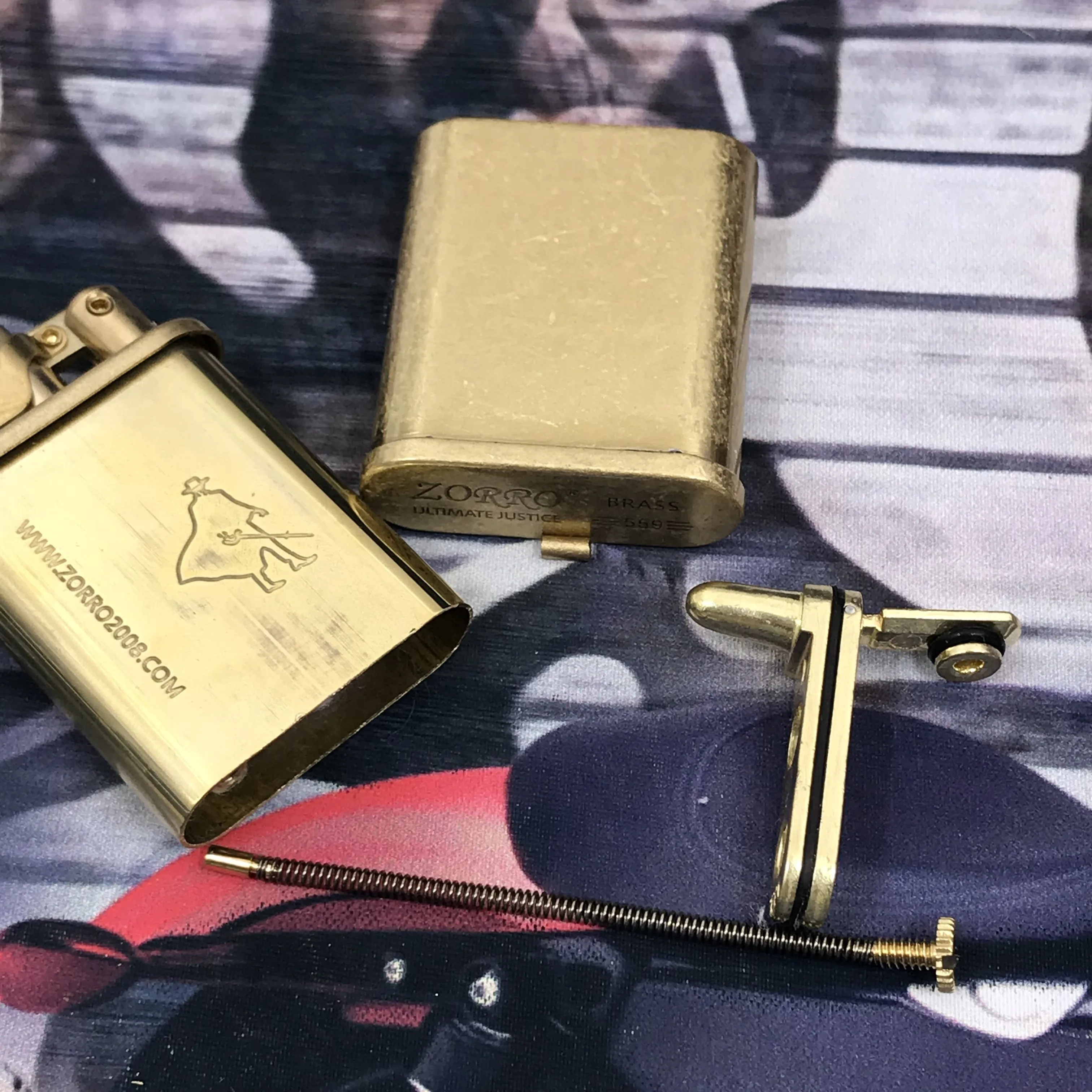 Латунная кремневая Зажигалка ZORRO винтажная металлическая Мужская прикуриватель