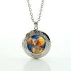 Женская цепочка с кулоном в виде птицы