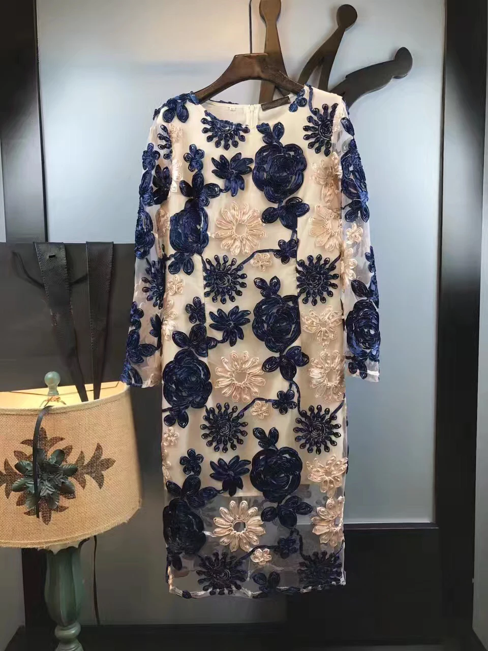 Роскошное Брендовое элегантное женское платье на лето и весну газовое кружевное