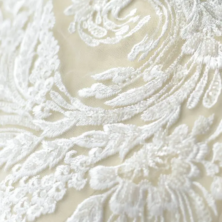 Кружевная нашивка с вышивкой Феникс аппликация цвета слоновой кости перьями и