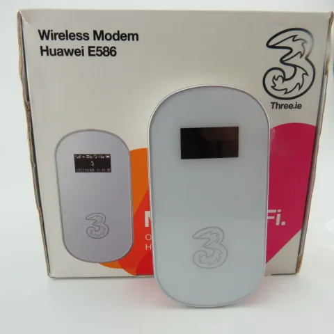 

Huawei E586 Mi-Fi 21.1 Mbps Mobile Hotspot