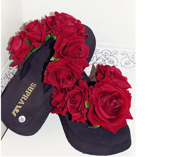 Женские босоножки на платформе с жемчужными бусинами прозрачные танкетке