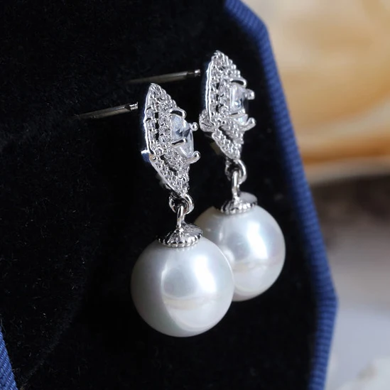 Серьги из серебра 925 пробы с цирконом и жемчугом
